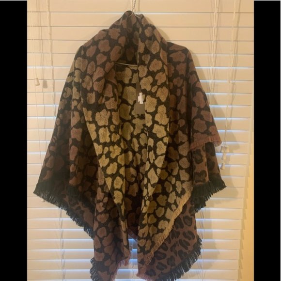 Modena New York Brown Leopard Print Shawl / Poncho One Size - Picture 3 of 5